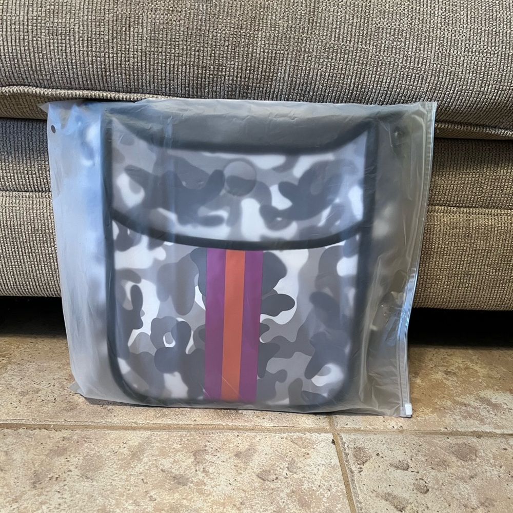 Neoprene cross body bag